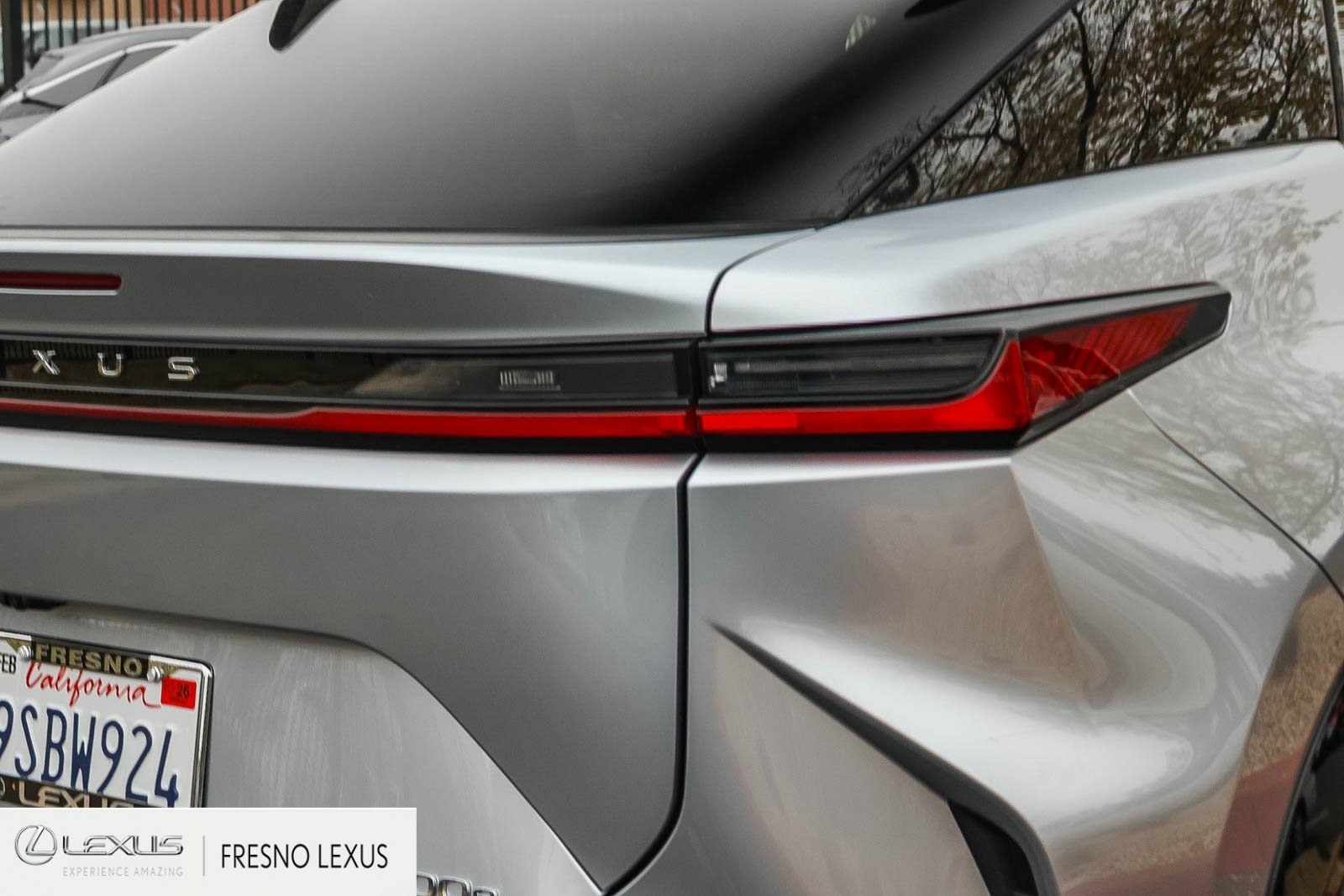 Used 2025 Lexus RZ 300e image 7