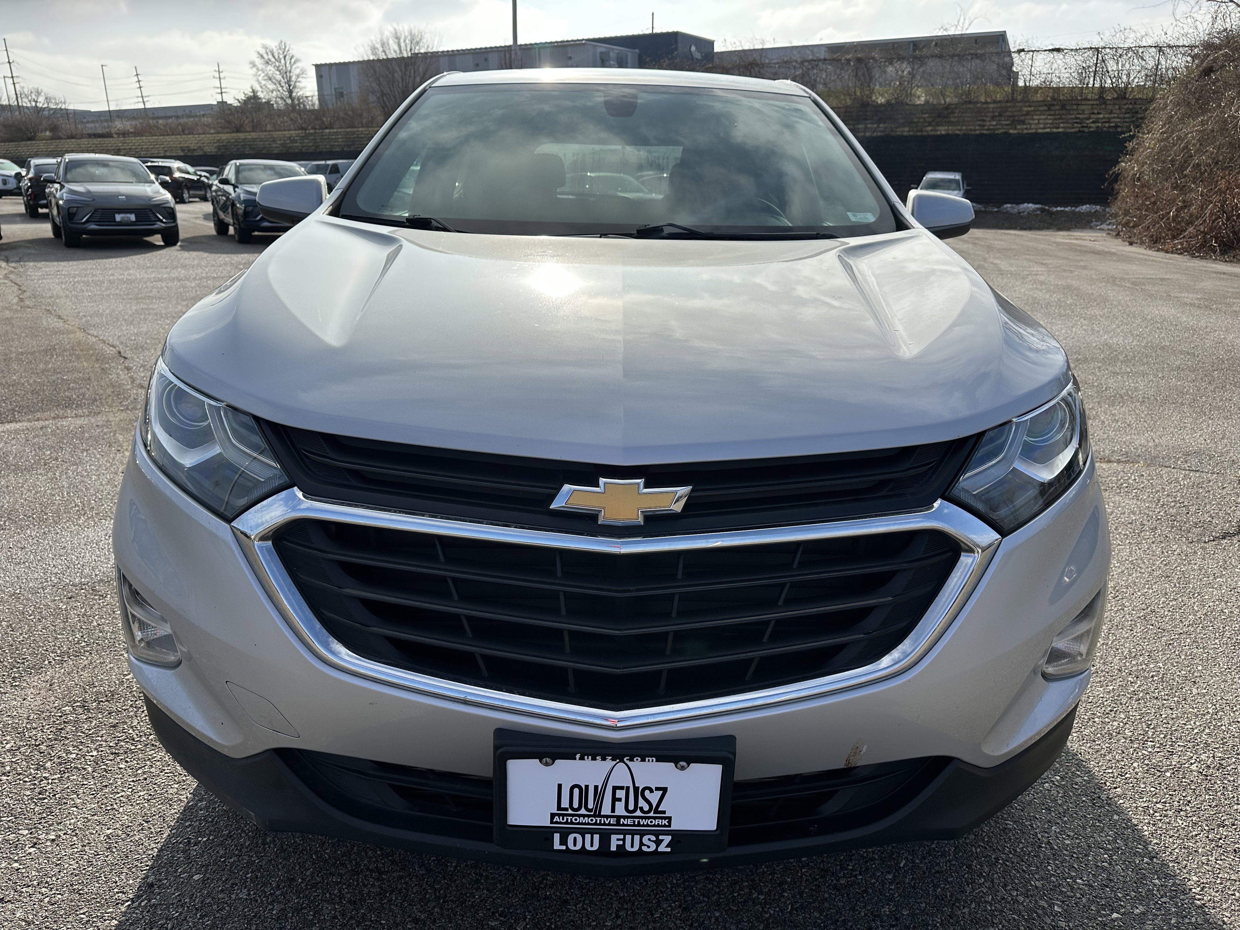 Used 2018 Chevrolet Equinox LT image 2