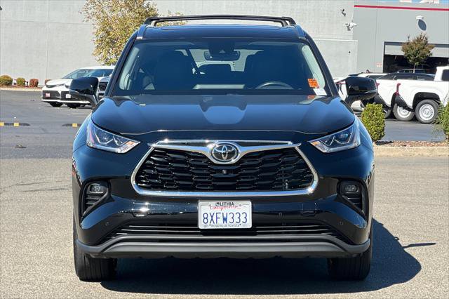 Certified 2021 Toyota Highlander Limited AWD/4WD image 10