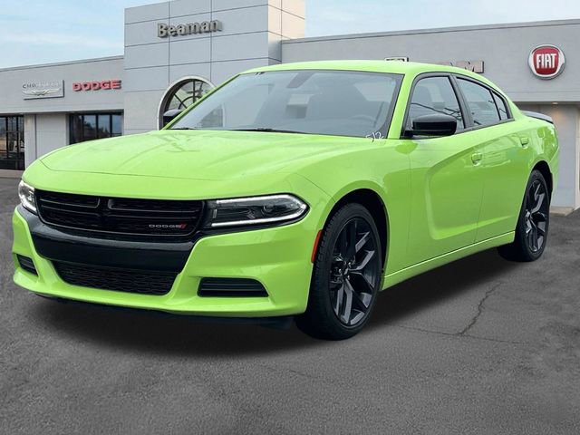 Used 2023 Dodge Charger SXT w/ Blacktop Package RWD image 3