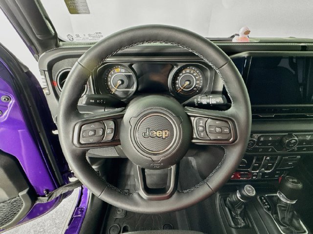 Used 2026 Jeep Wrangler Unlimited Rubicon w/ Safety Group AWD/4WD image 15