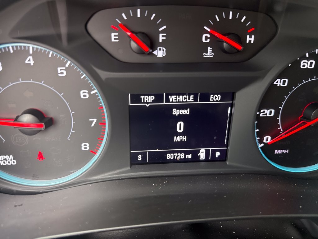 Used 2023 Chevrolet Traverse LS FWD image 19