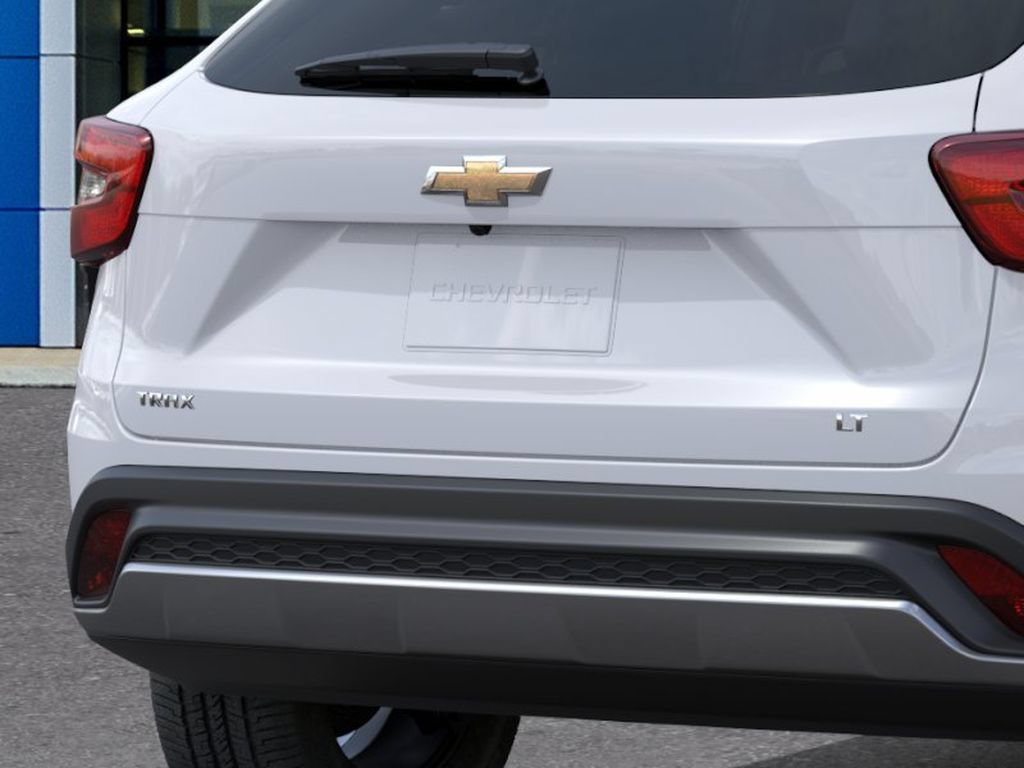 New 2026 Chevrolet Trax LT w/ LT Convenience Package FWD image 14