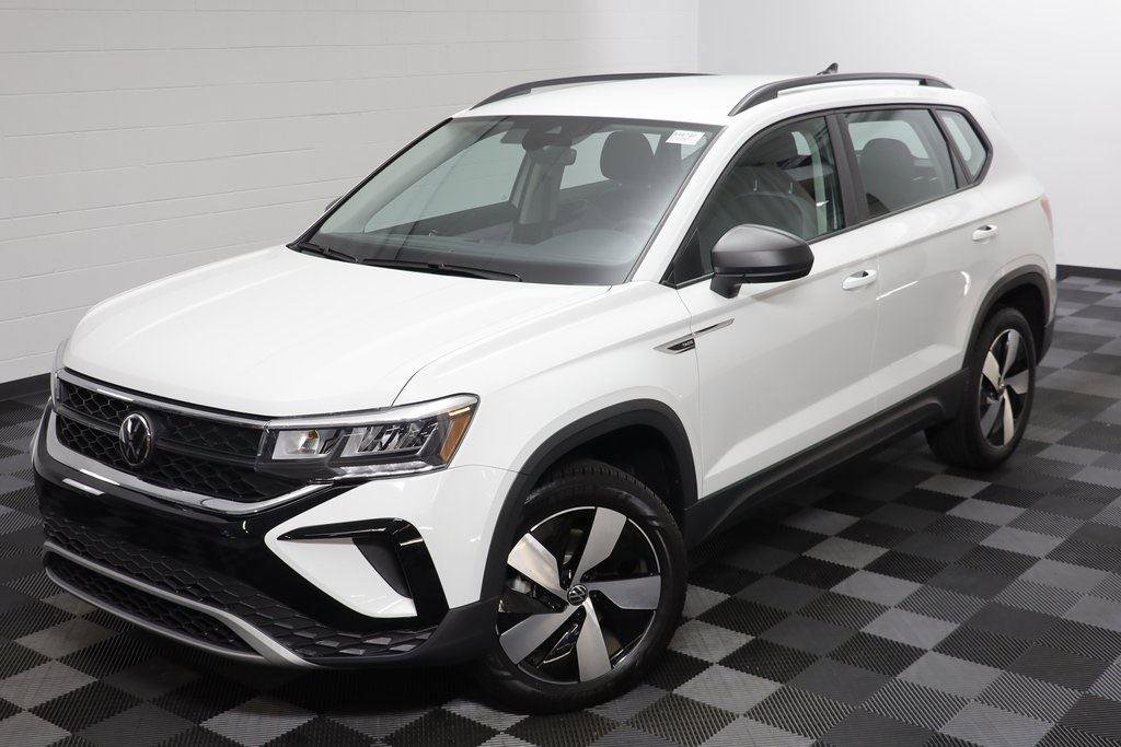 Certified 2024 Volkswagen Taos S image 2
