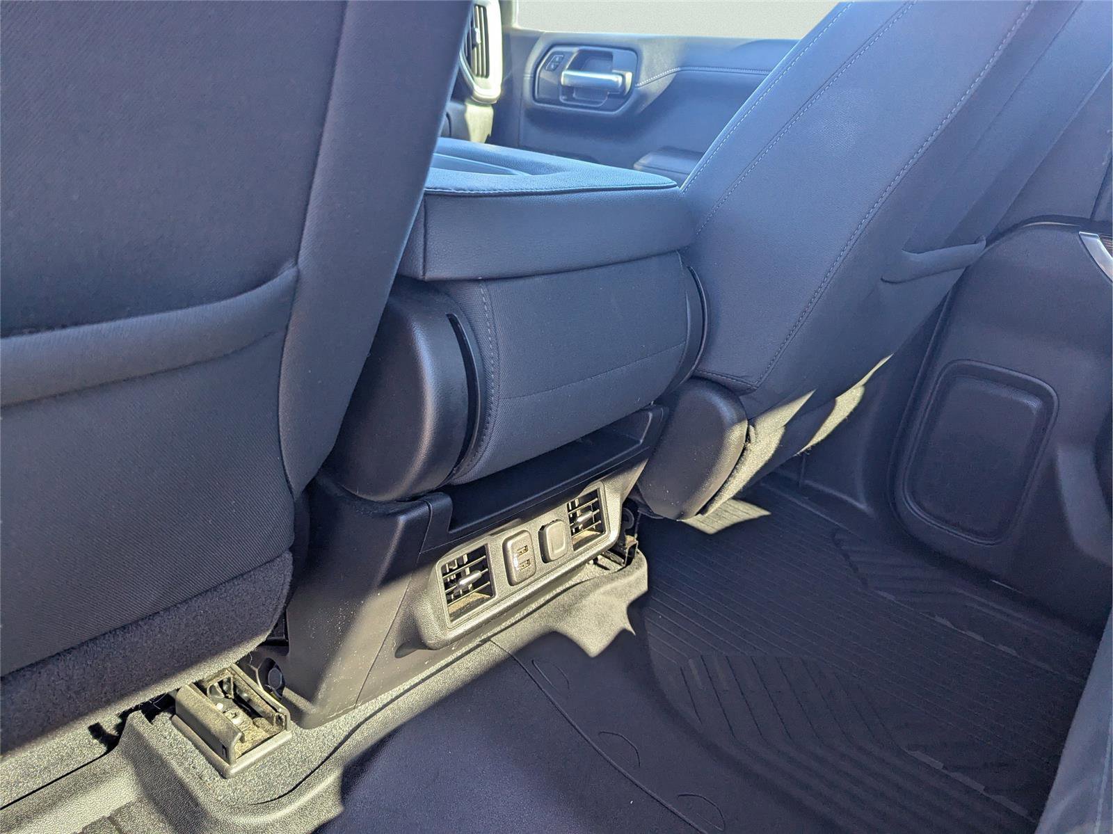 Used 2021 Chevrolet Silverado 1500 RST image 15