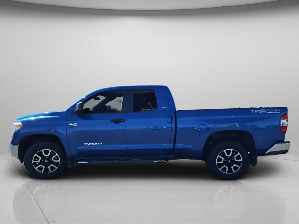 Used 2016 Toyota Tundra SR5 w/ TRD Off Road Package AWD/4WD image 20