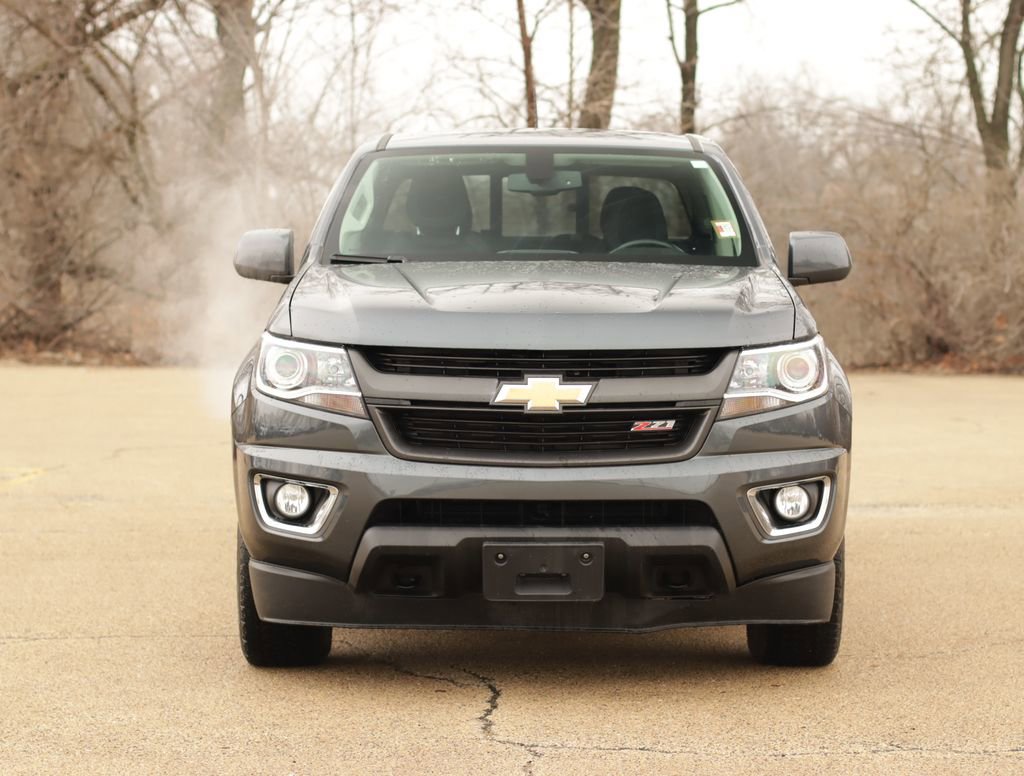 Used 2017 Chevrolet Colorado Z71 image 2