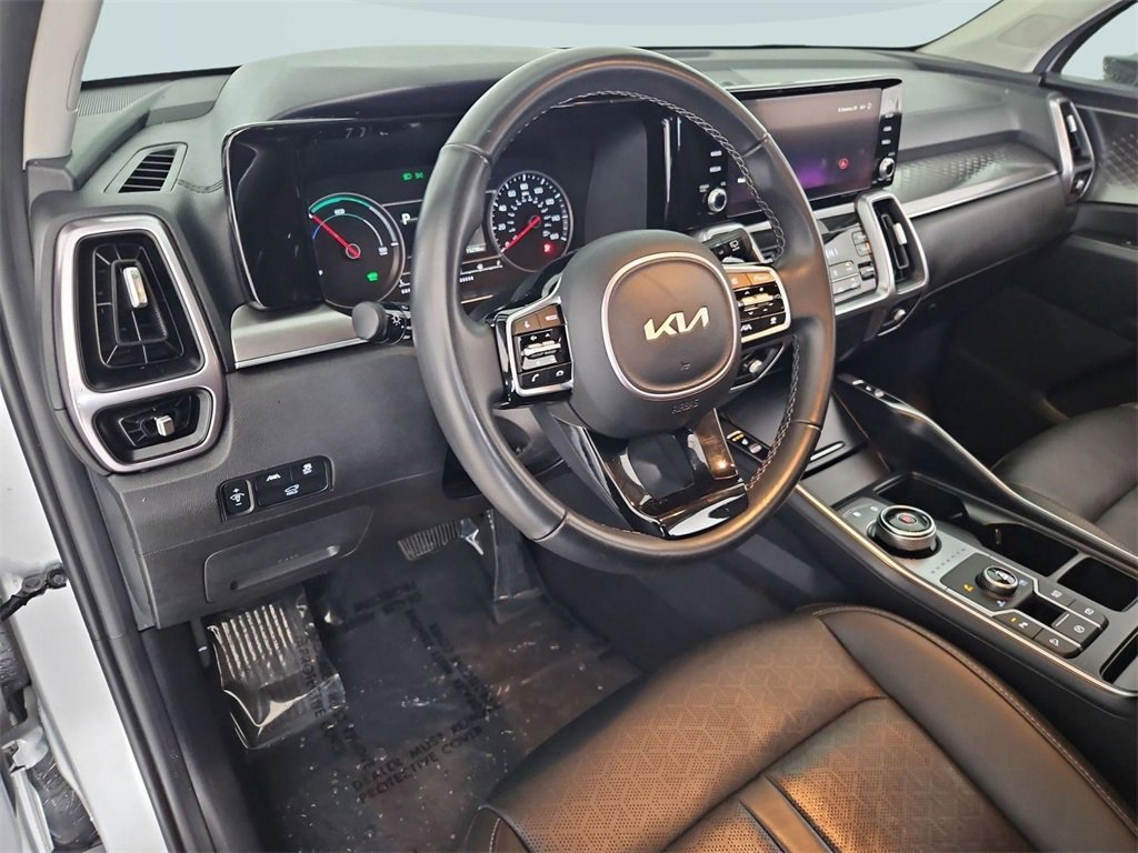 Used 2023 Kia Sorento EX image 13