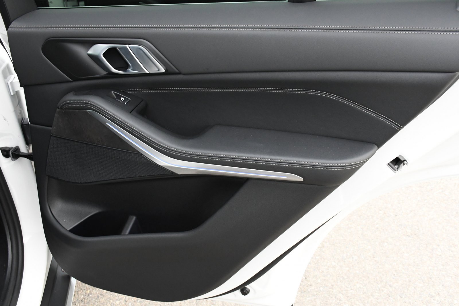 Used 2026 BMW X5 xDrive40i w/ Climate Comfort Package image 20