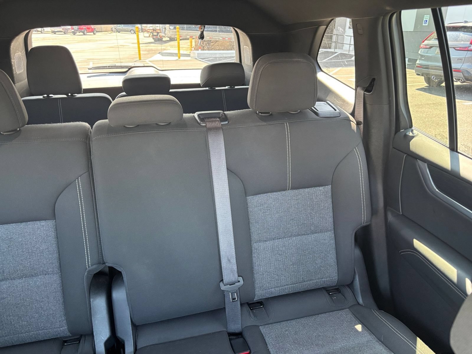 Used 2025 GMC Acadia Elevation AWD/4WD image 39