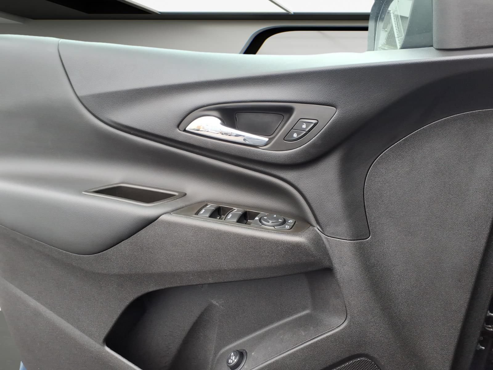 Certified 2024 Chevrolet Equinox LT FWD image 22