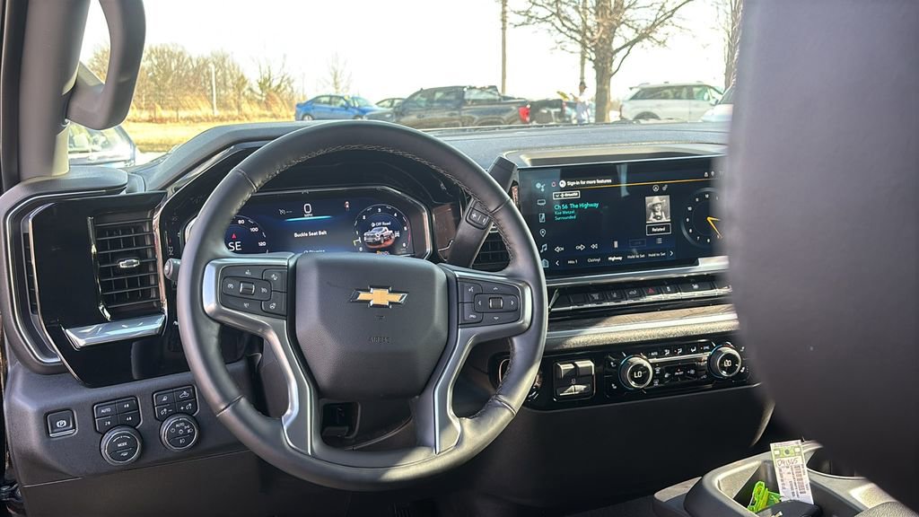 Used 2025 Chevrolet Silverado 3500 LTZ image 13