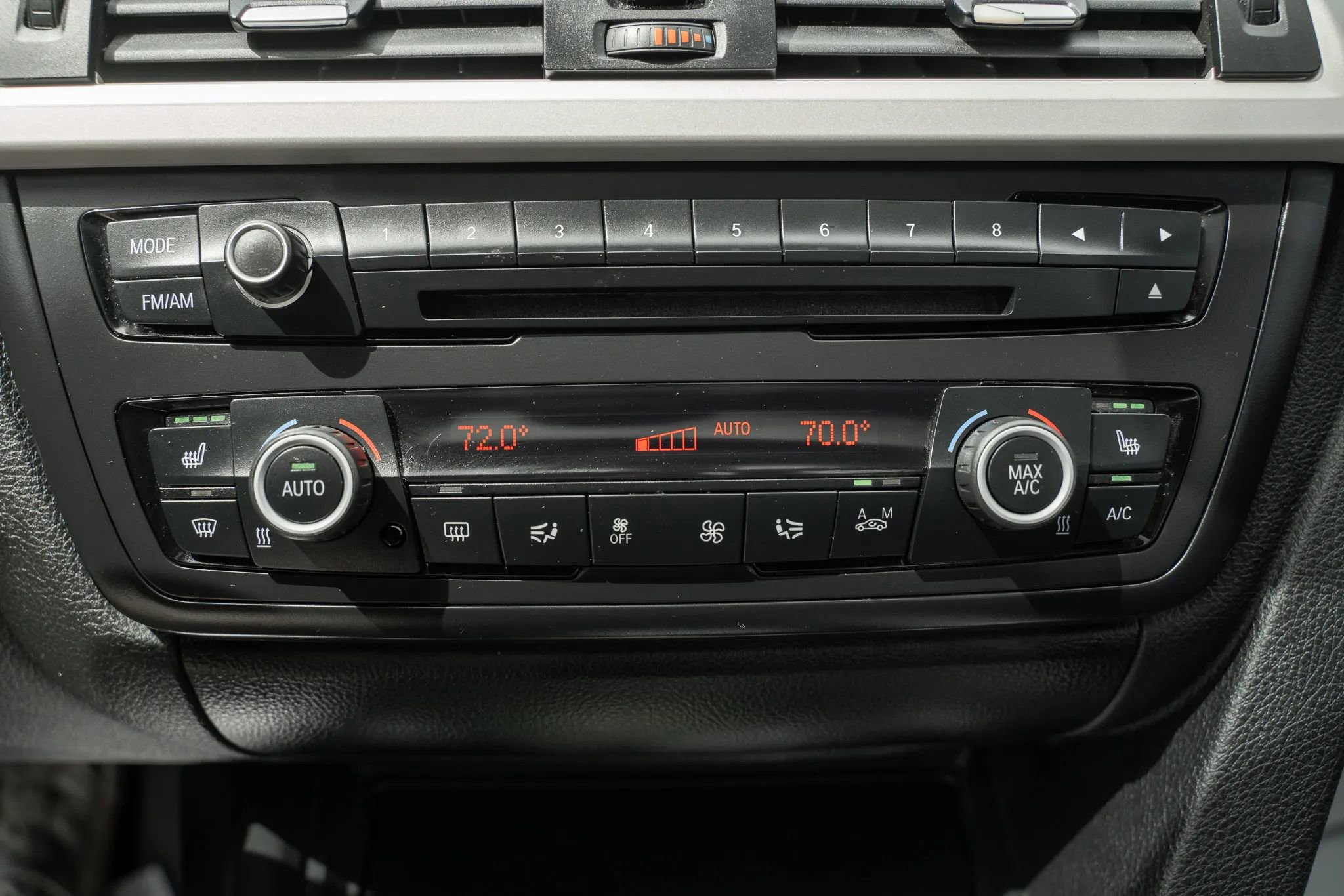 Used 2014 BMW 320i Sedan RWD image 22