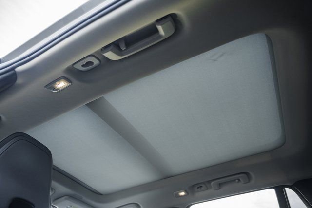 New 2026 Volvo XC90 B6 Plus w/ Protection Package Premier image 33