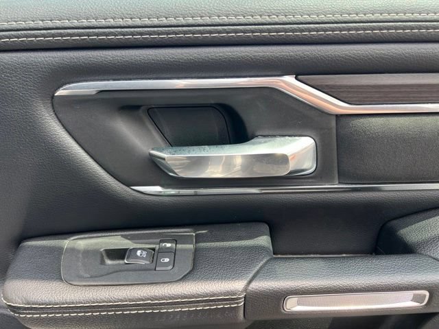 Used 2025 RAM 1500 Laramie AWD/4WD image 36