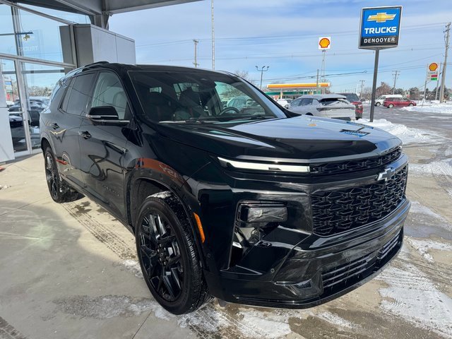 Certified 2025 Chevrolet Traverse RS w/ LPO, Floor Liner Package image 3