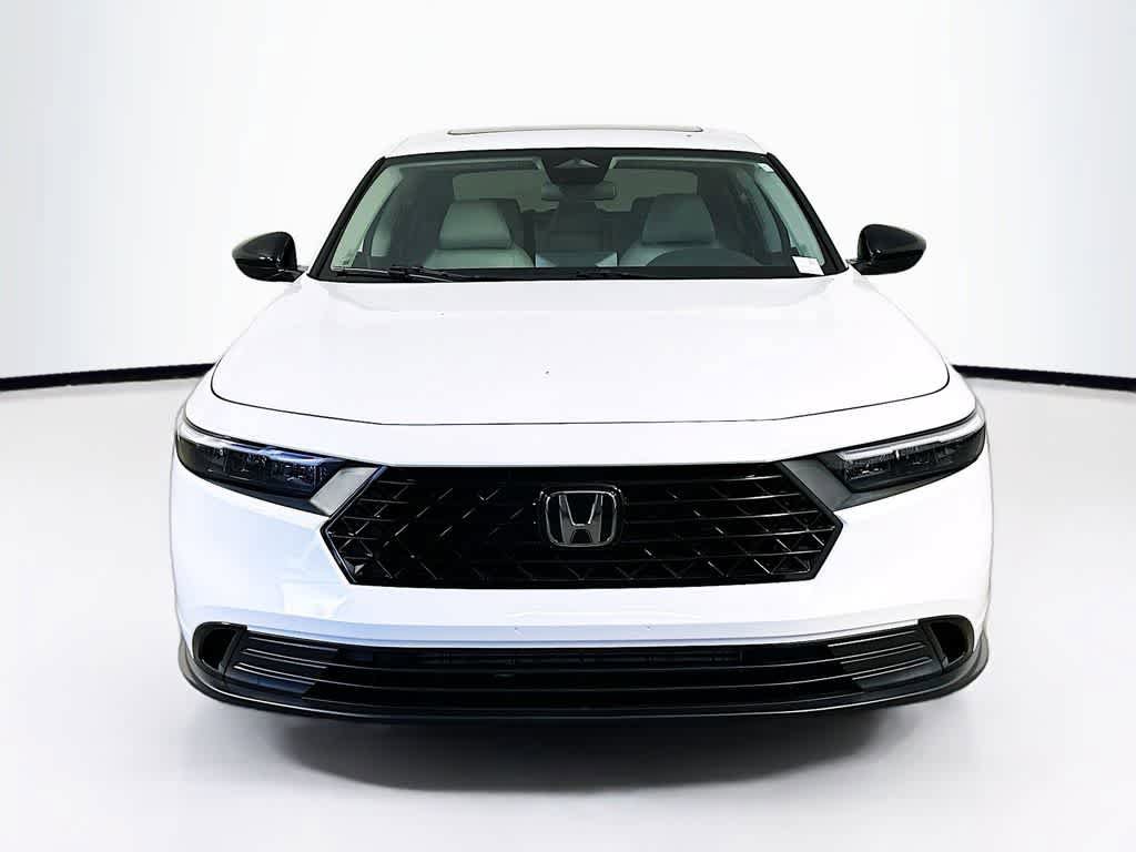 Used 2025 Honda Accord SE image 6