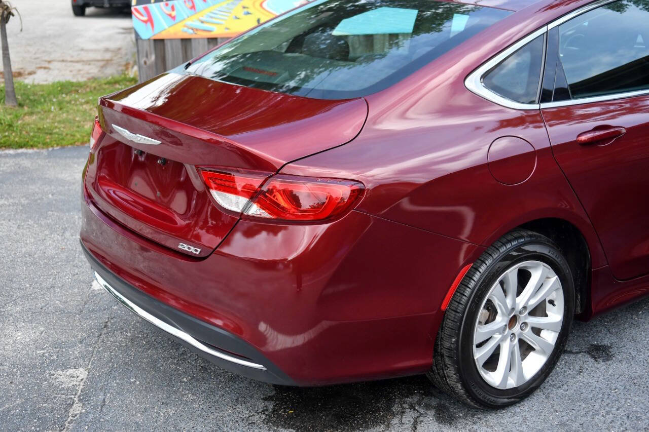 Used 2015 Chrysler 200 Limited FWD image 29