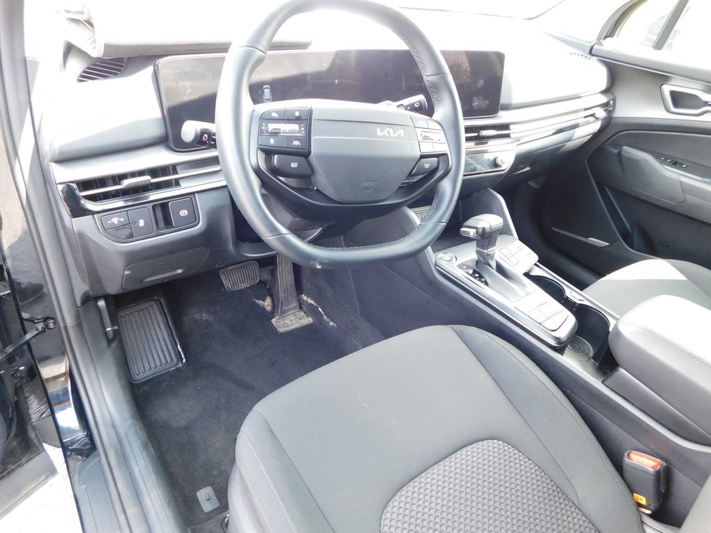 Used 2026 Kia Sportage LX w/ LX Convenience Package AWD/4WD image 14
