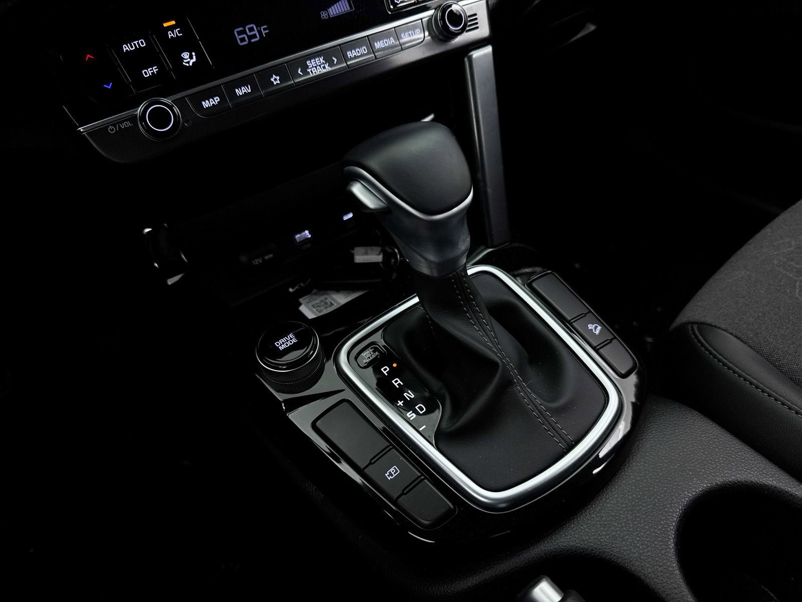 Certified 2024 Kia Seltos S FWD image 26