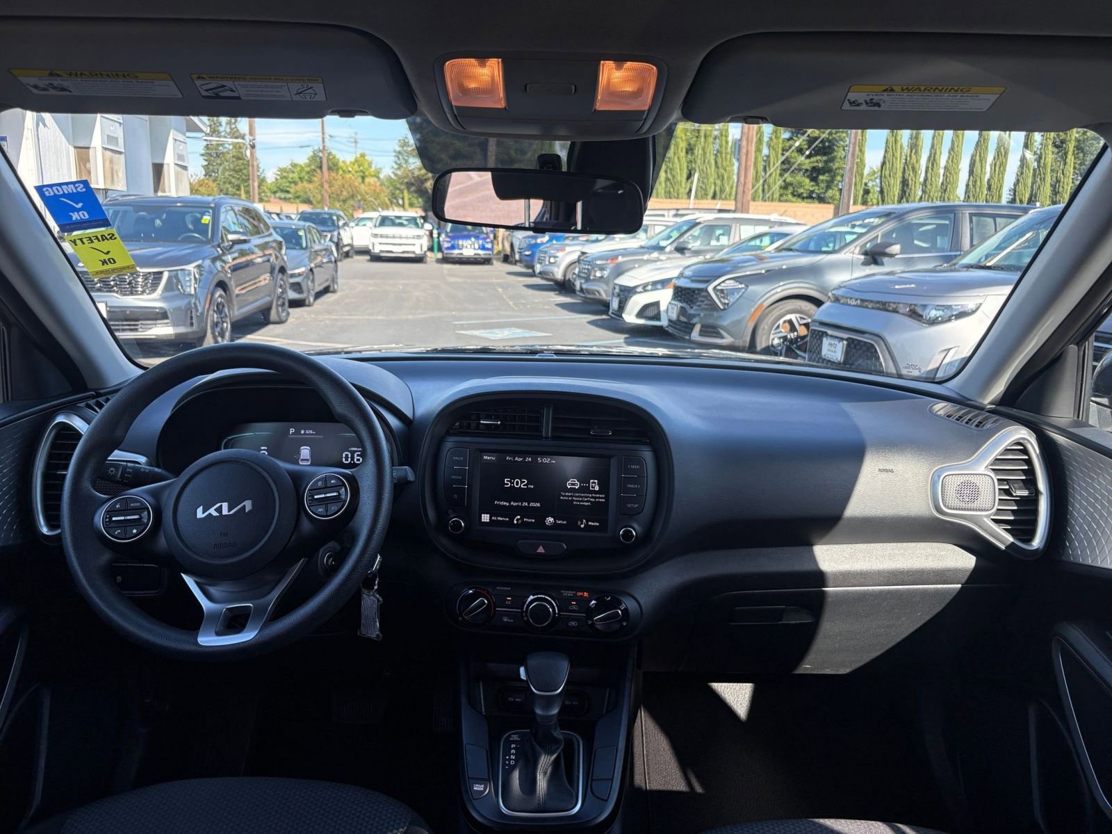 Used 2025 Kia Soul LX w/ LX Technology Package FWD image 31