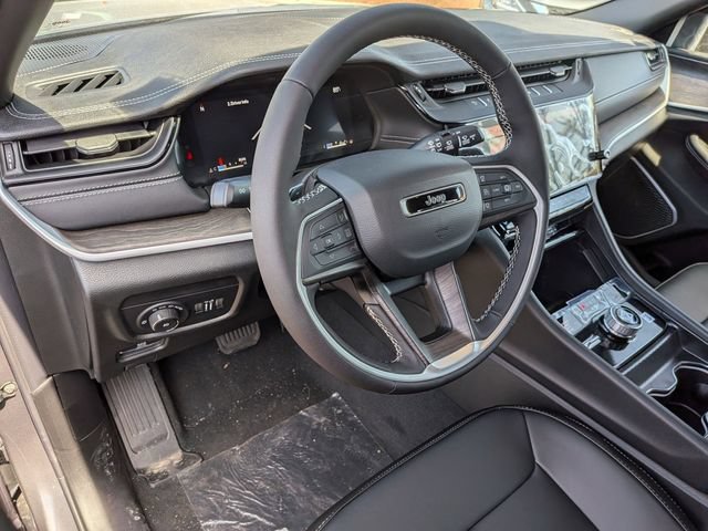 New 2026 Jeep Grand Cherokee Limited AWD/4WD image 11
