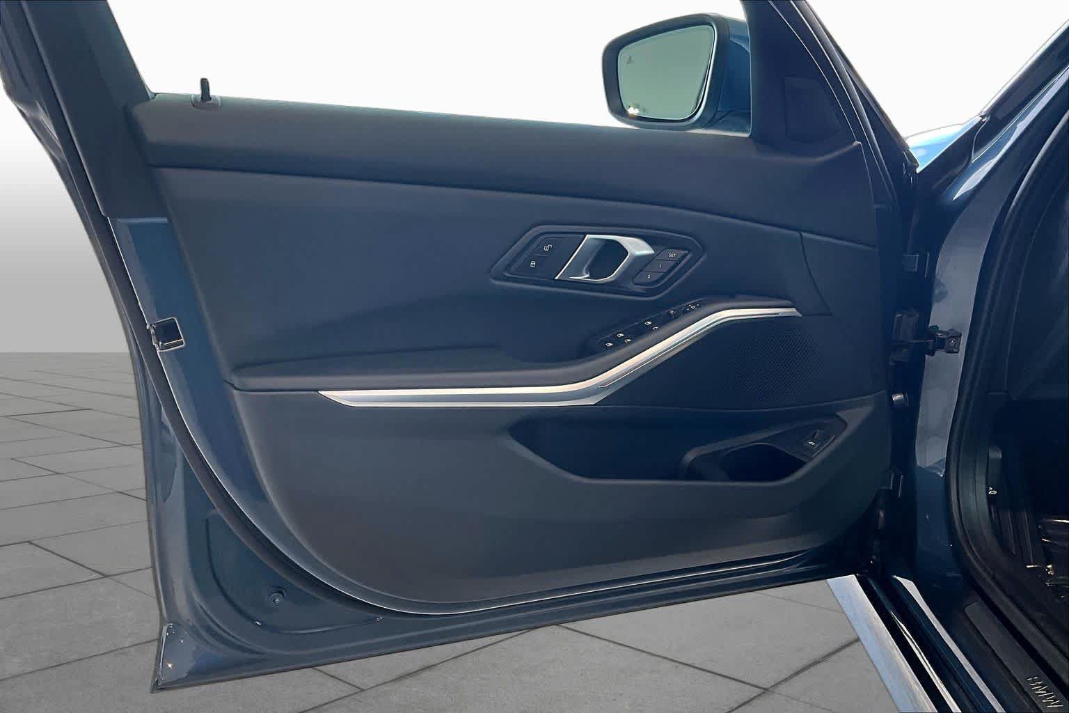 Used 2026 BMW 330i Sedan RWD image 23