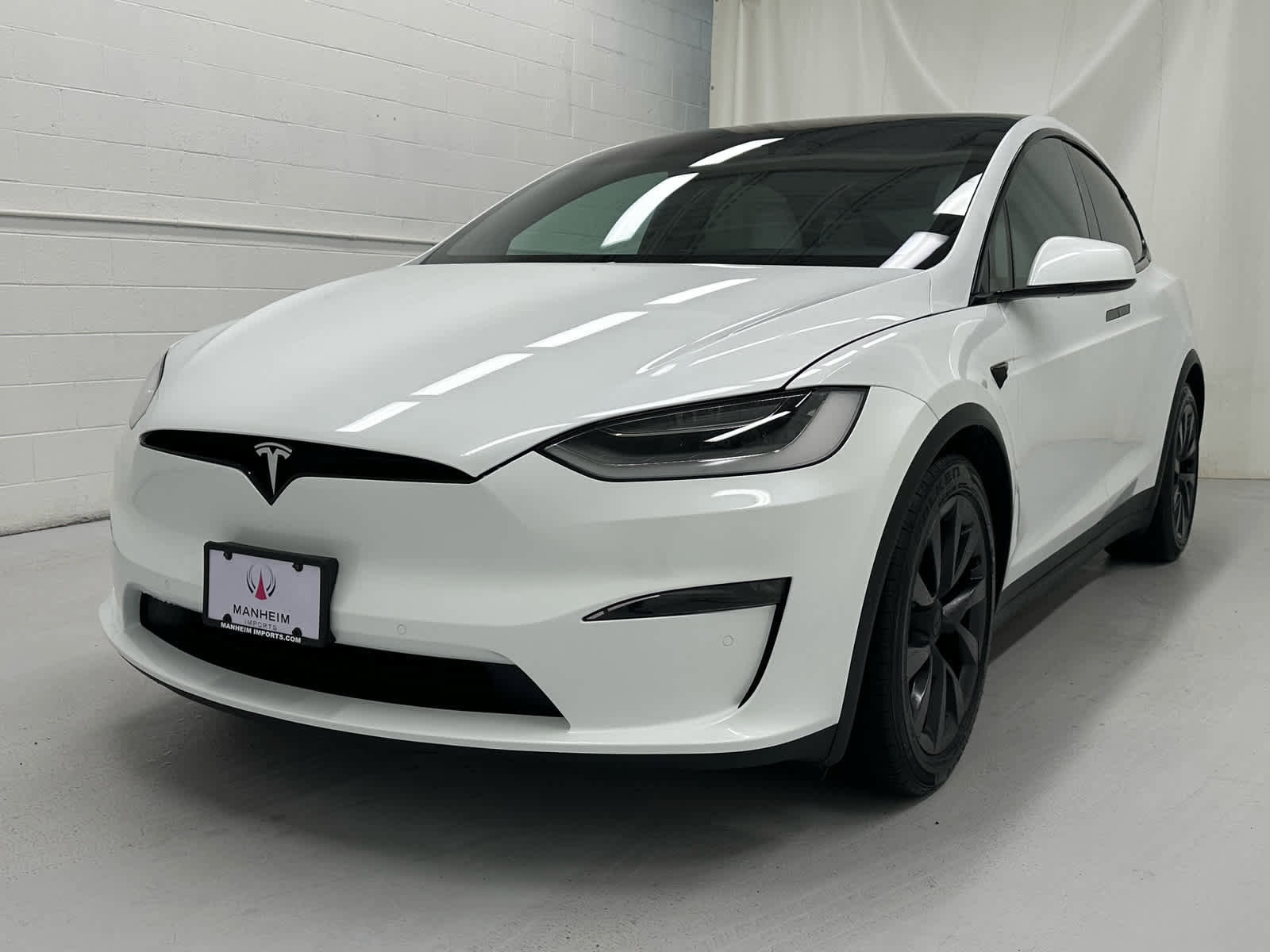 Used 2022 Tesla Model X Plaid AWD/4WD image 4