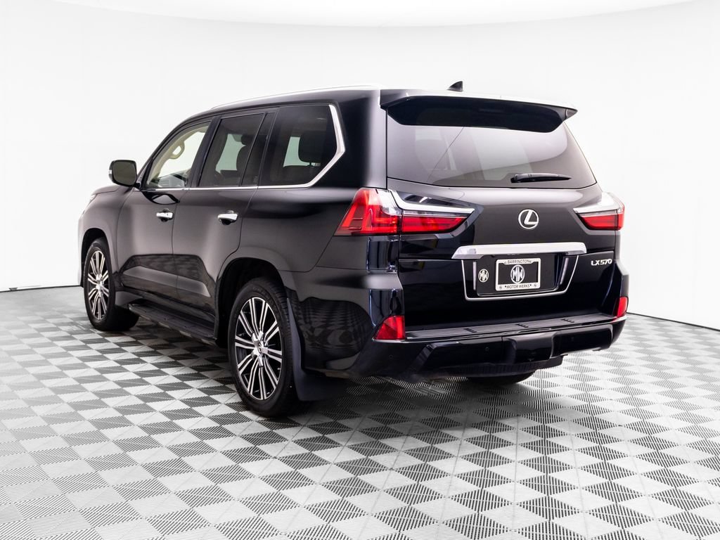 Used 2021 Lexus LX 570 4WD w/ Luxury Package image 3