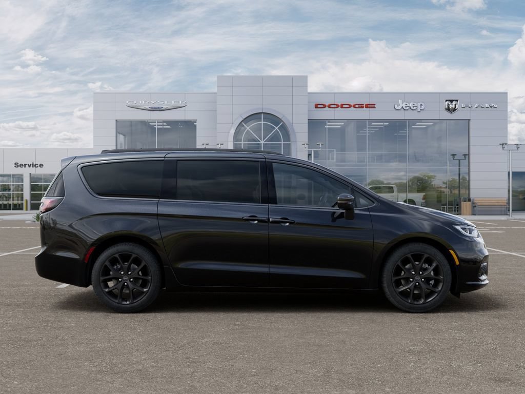 New 2026 Chrysler Pacifica Select w/ S Appearance Package FWD image 21
