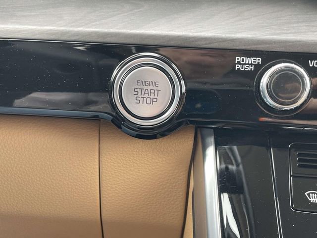 Used 2024 Kia Carnival EX image 21