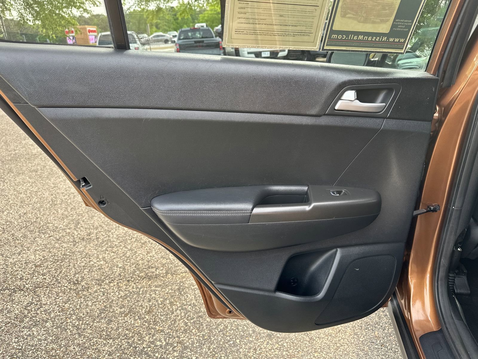 Used 2018 Kia Sportage LX image 19