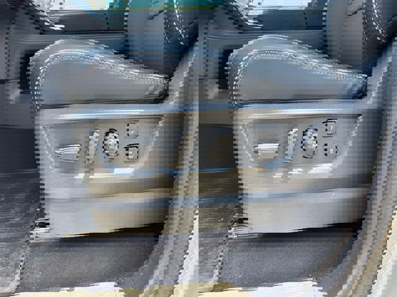 New 2025 INFINITI QX80 Sensory w/ Exterior Package image 19