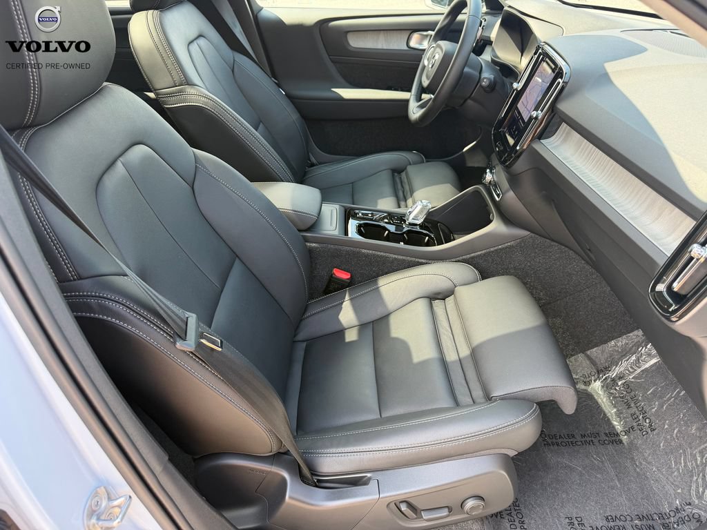 Used 2026 Volvo XC40 B5 Plus w/ Protection Package Premier AWD/4WD image 15