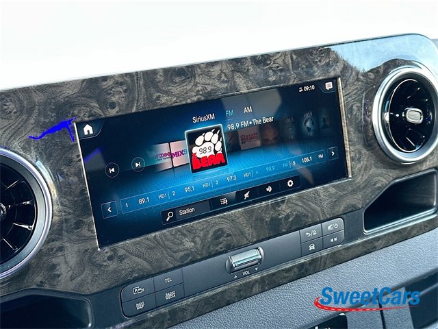 Used 2023 Mercedes-Benz Sprinter 3500 image 25