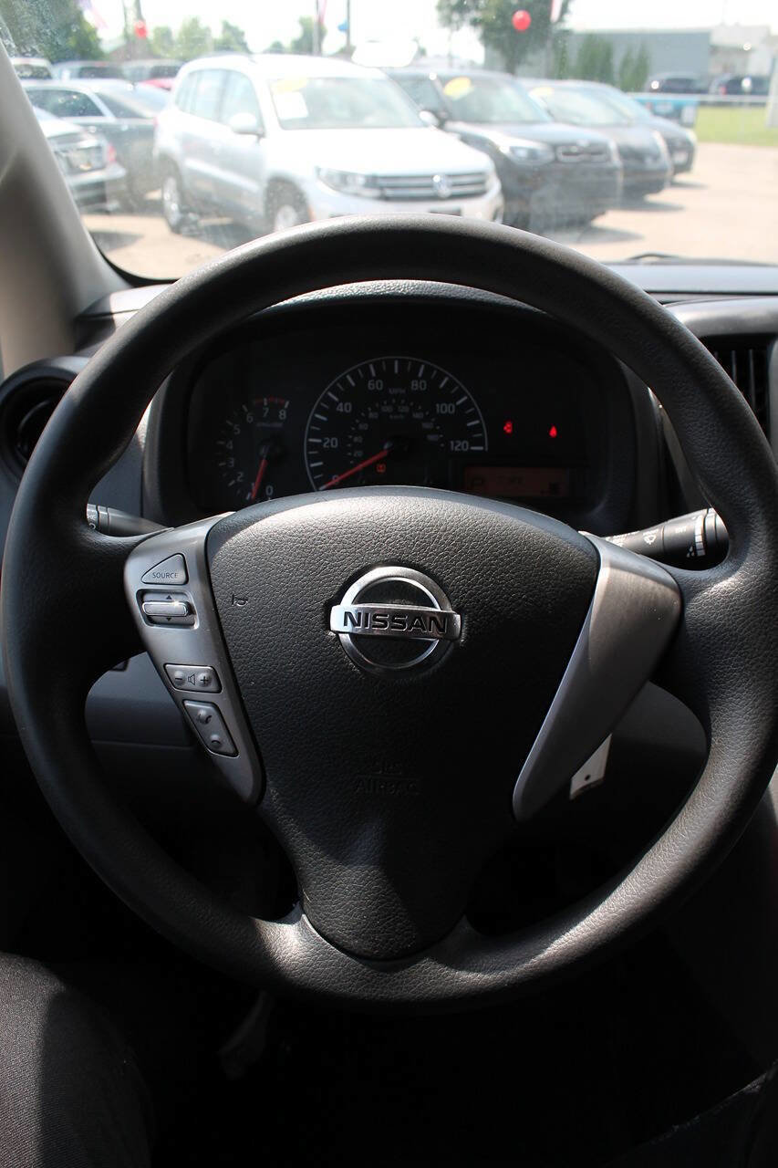 Used 2018 Nissan NV200 S w/ Back Door Glass Package image 21