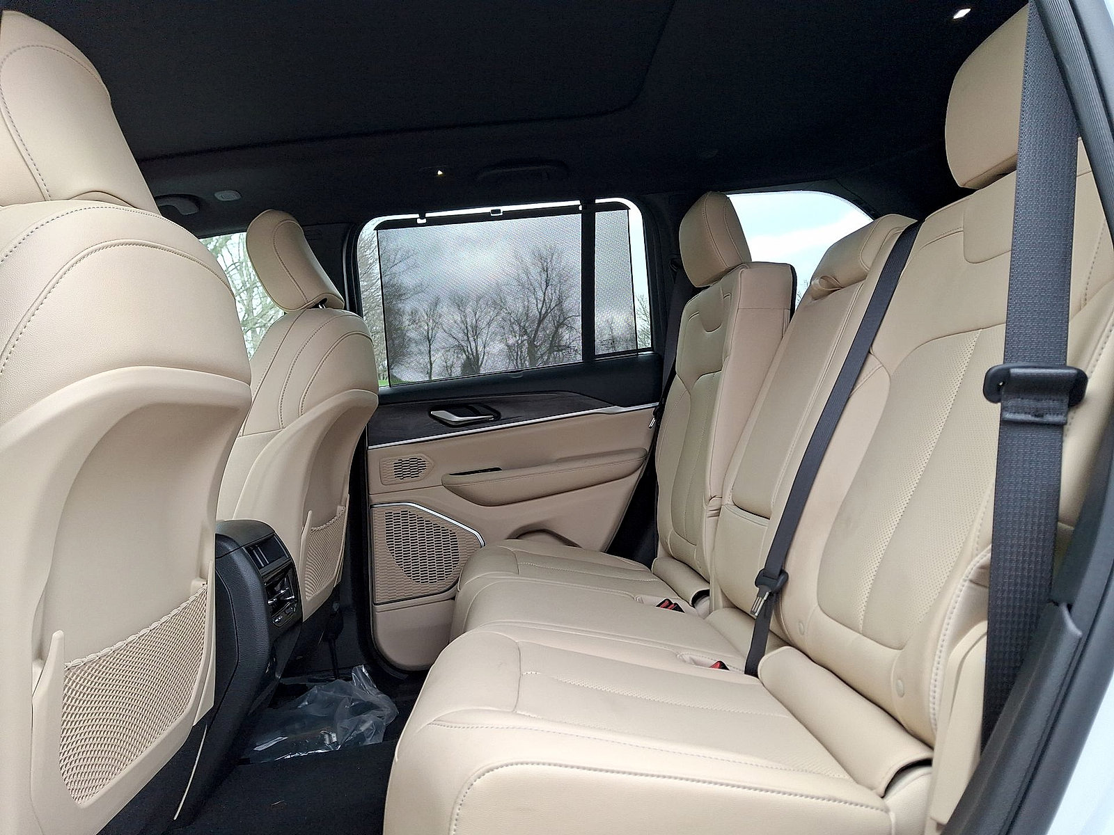 New 2024 Jeep Grand Cherokee Limited 4xe w/ Luxury Tech Group II AWD/4WD image 13