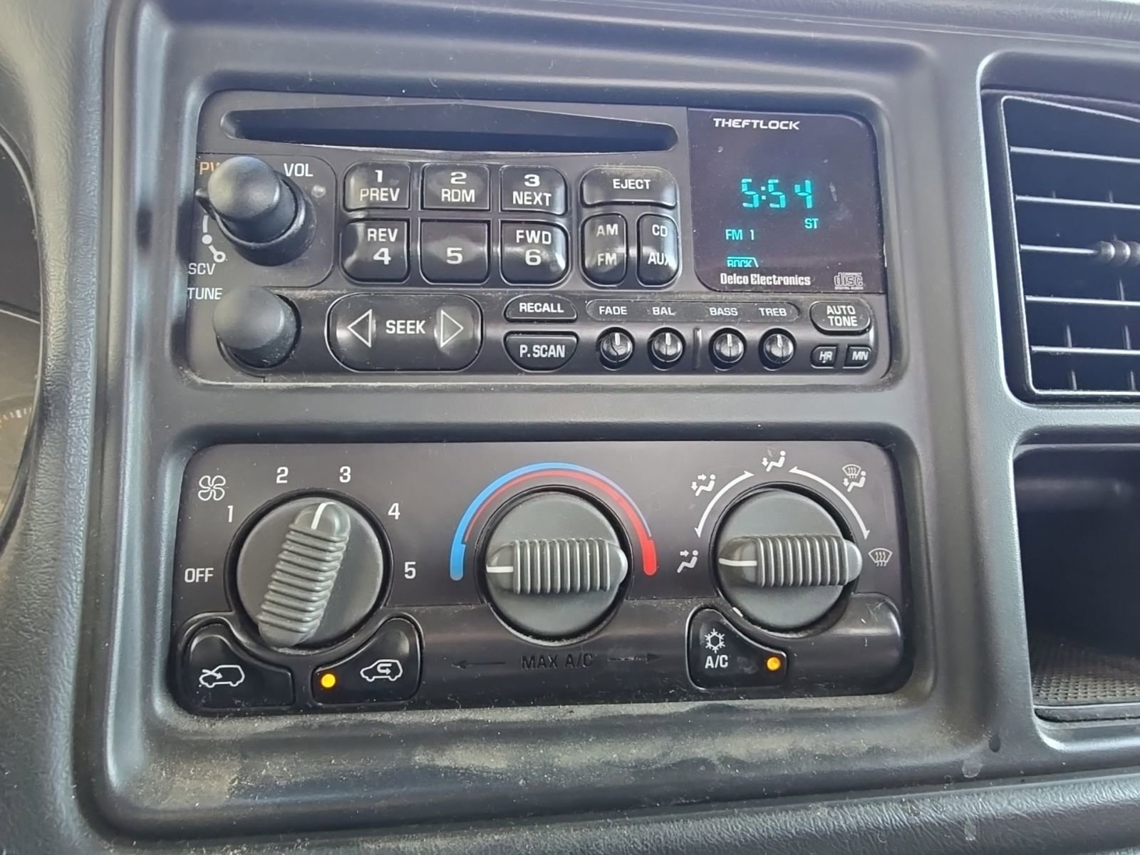 Used 2002 Chevrolet Silverado 1500 LS AWD/4WD image 16