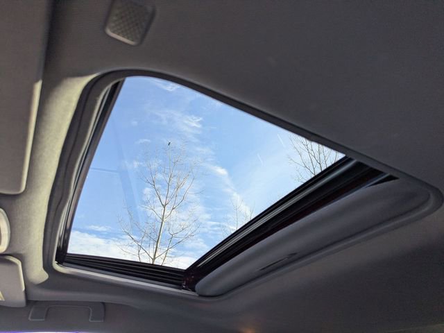 Used 2024 Toyota Sienna XSE image 13