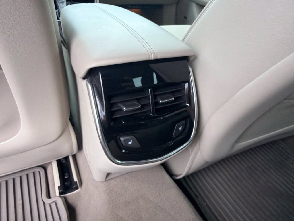 Used 2016 Cadillac XTS Luxury w/ LPO, Protection Package FWD image 31