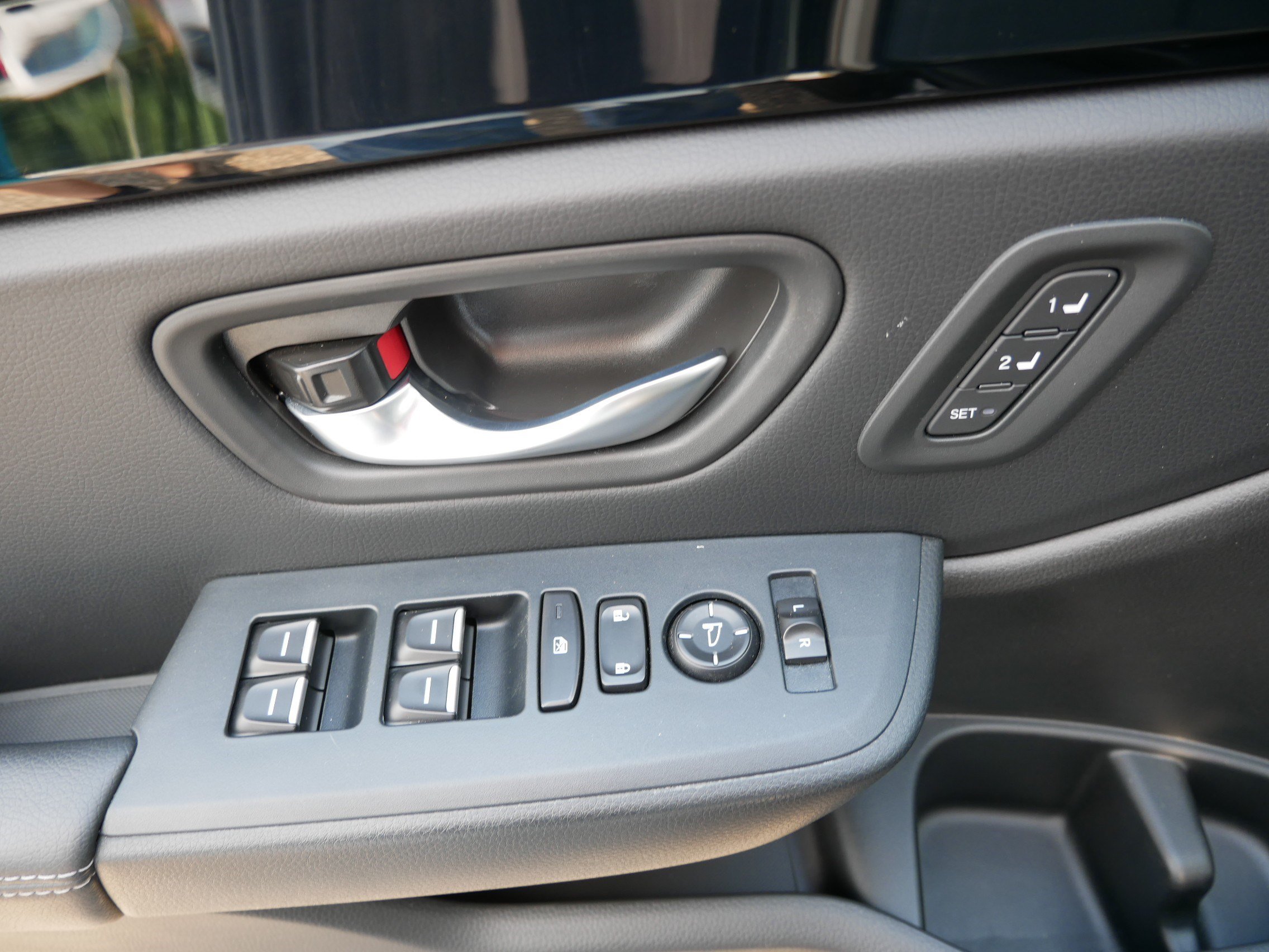 Used 2025 Honda Pilot EX-L image 20