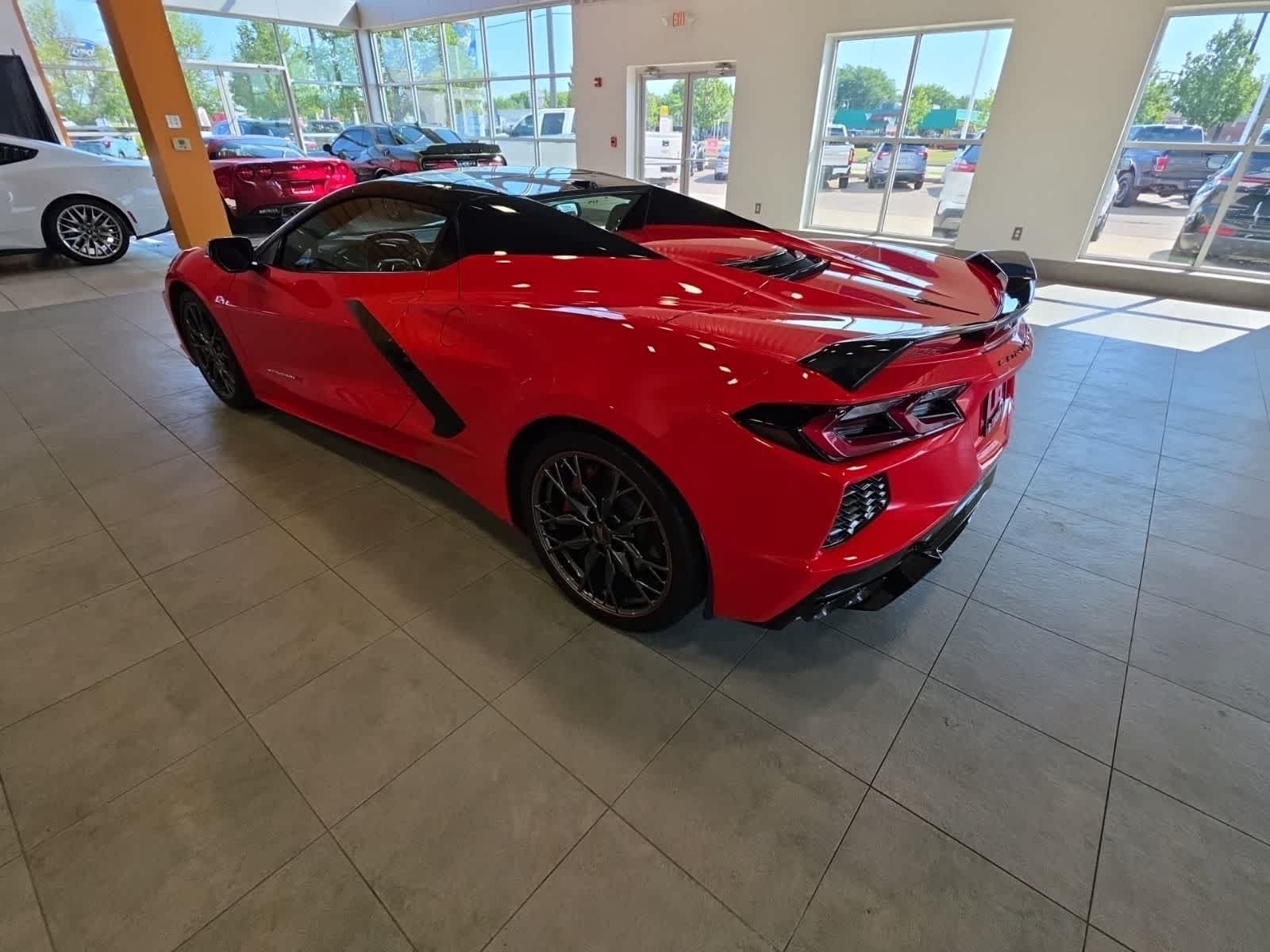 Used 2023 Chevrolet Corvette Stingray Preferred Conv w/ Z51 Performance Package RWD image 14