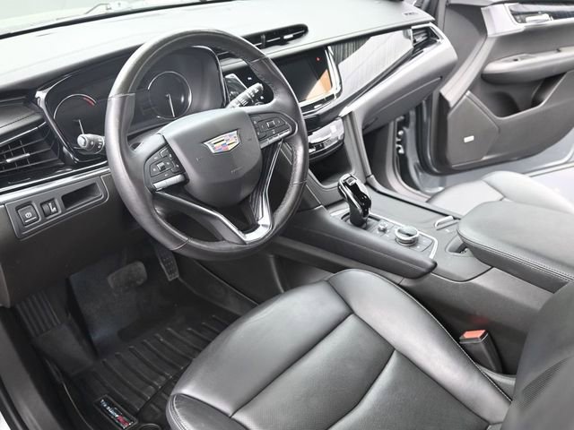 Used 2023 Cadillac XT6 Premium Luxury image 14