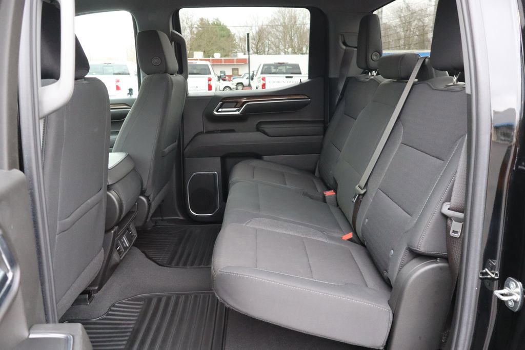 Used 2023 Chevrolet Silverado 1500 RST w/ Z71 Off-Road Package image 18