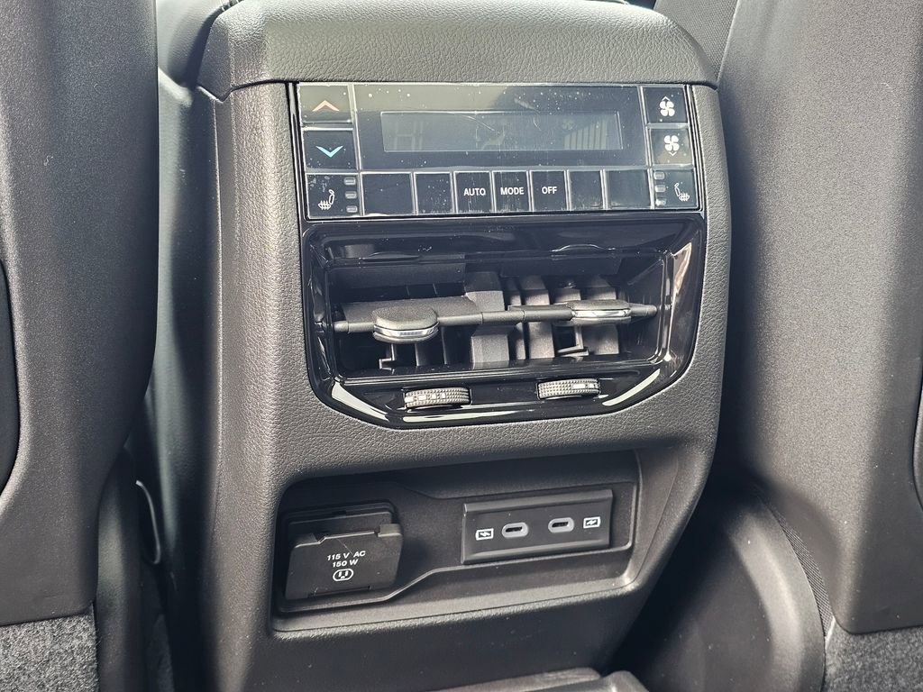 New 2026 Jeep Grand Cherokee L Limited image 30