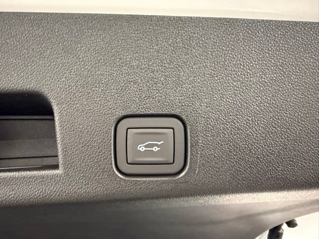 New 2026 GMC Acadia Elevation FWD image 9