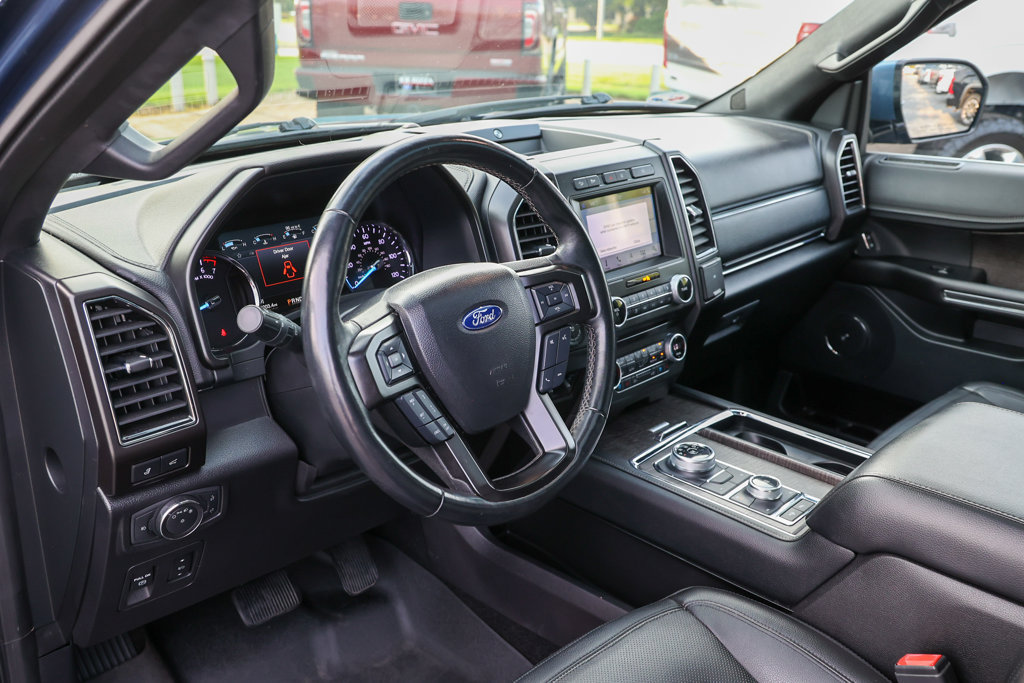 Used 2018 Ford Expedition Max Limited w/ Equipment Group 301A AWD/4WD image 35