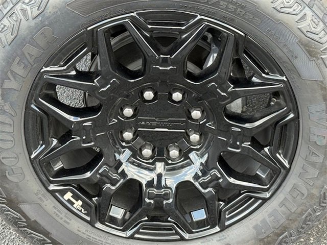 New 2025 GMC Hummer EV 2X image 12