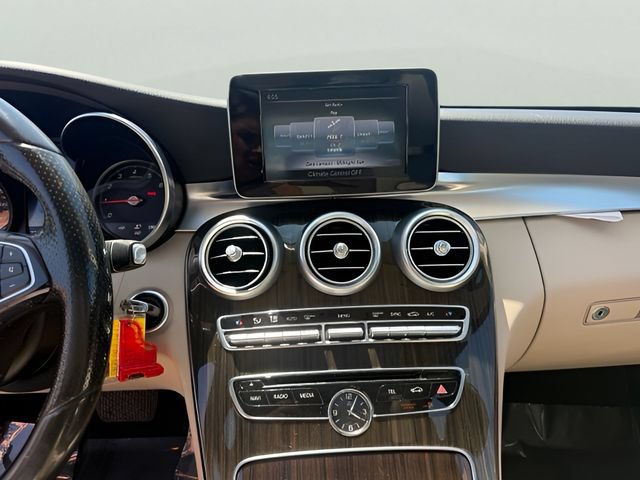 Used 2017 Mercedes-Benz C 300 4MATIC Sedan image 17