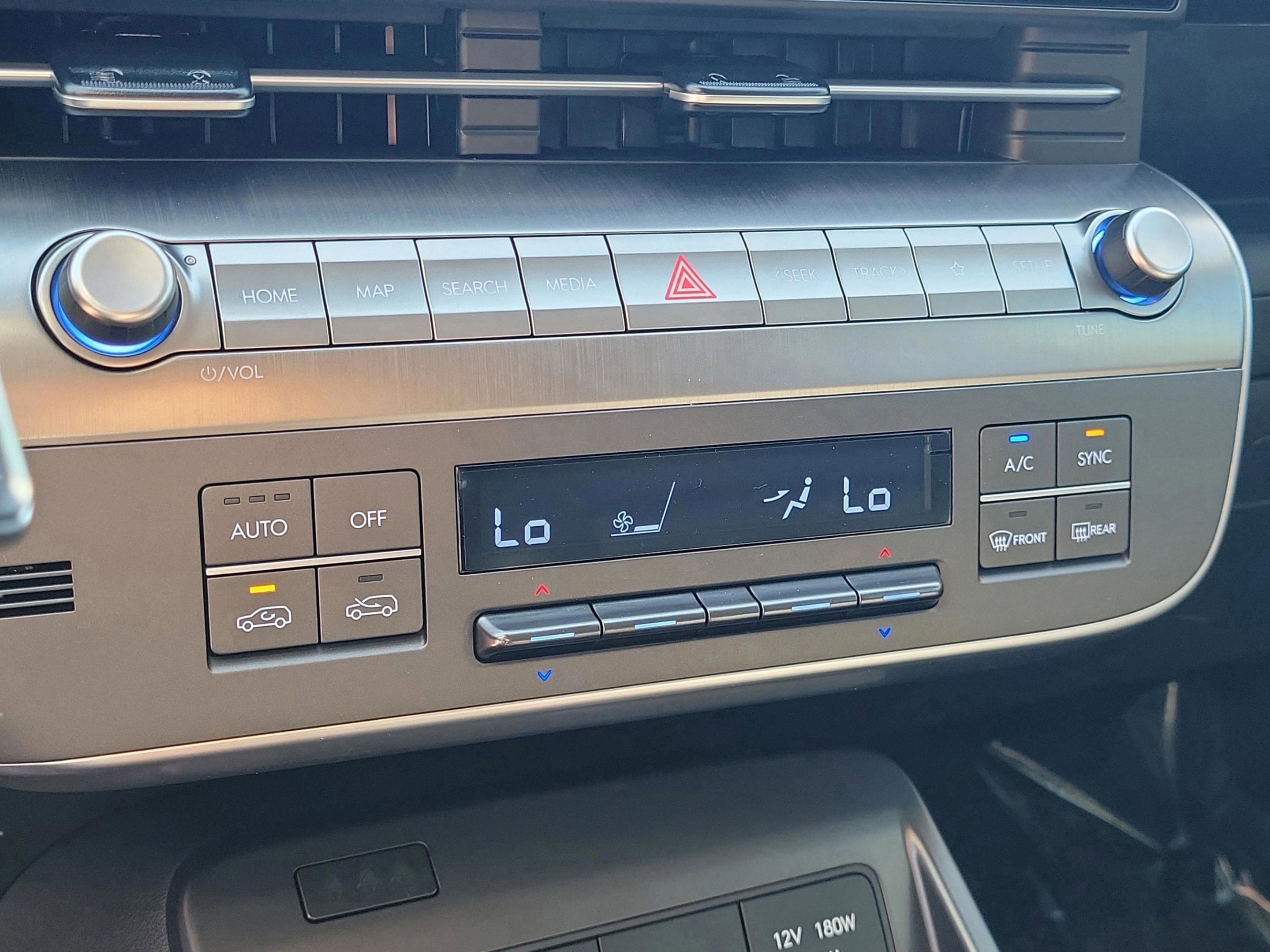 New 2026 Hyundai Kona SEL Premium image 28